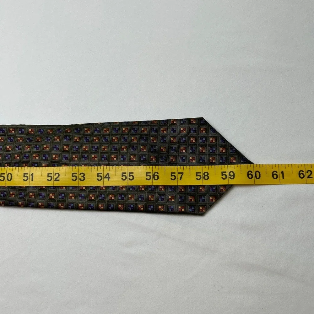 Tango Mens Geometric Square Pattern 100% Silk Necktie 60